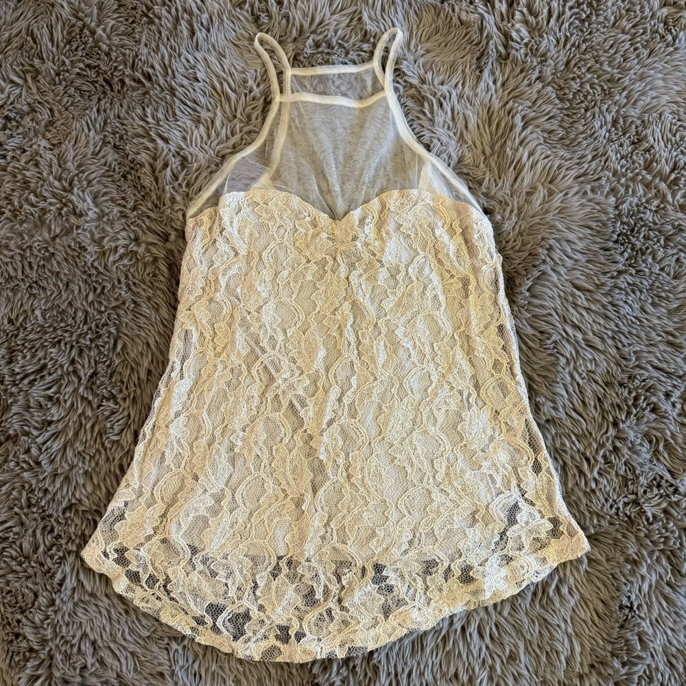 Urban Outfitters Kimchi Blue‎ Lace Sheer Tank Top Cream Small